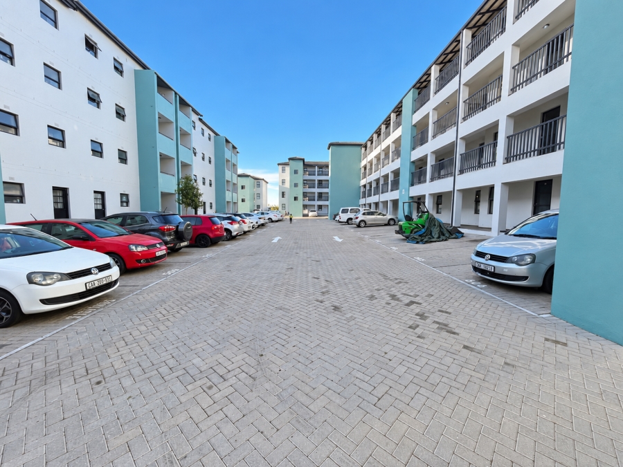 To Let 2 Bedroom Property for Rent in Parklands Western Cape